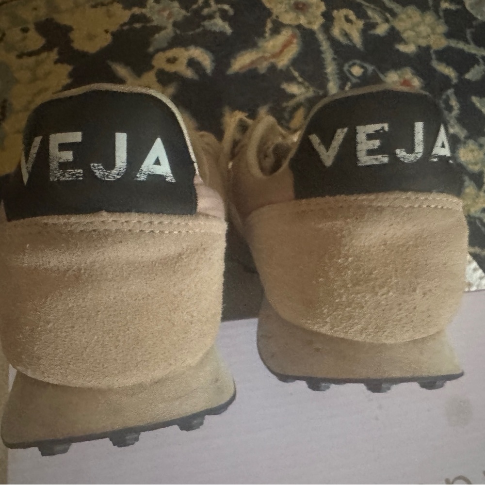 Veja Beige Suede Sneaker with Black Heel & Sole Detail (light pink/beige suede)